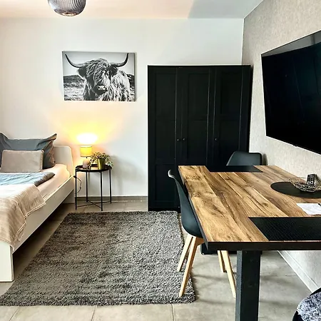 3 Bedroom Near Düsseldorf Messe&airport 6 Single Beds Wifi *