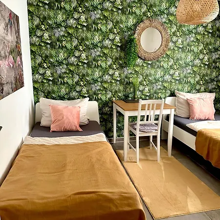 3 Bedroom Near Düsseldorf Messe&airport 6 Single Beds Wifi *
